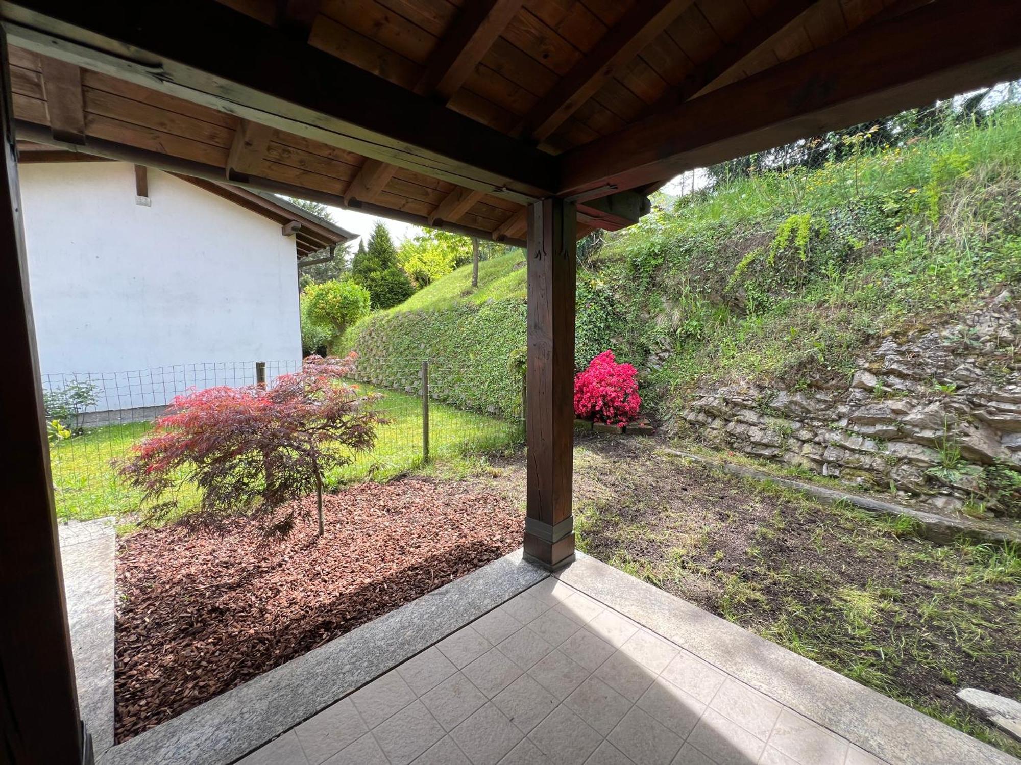 L'Acero Rosso - Giardino E Box Auto Privato Villa Menaggio Bagian luar foto