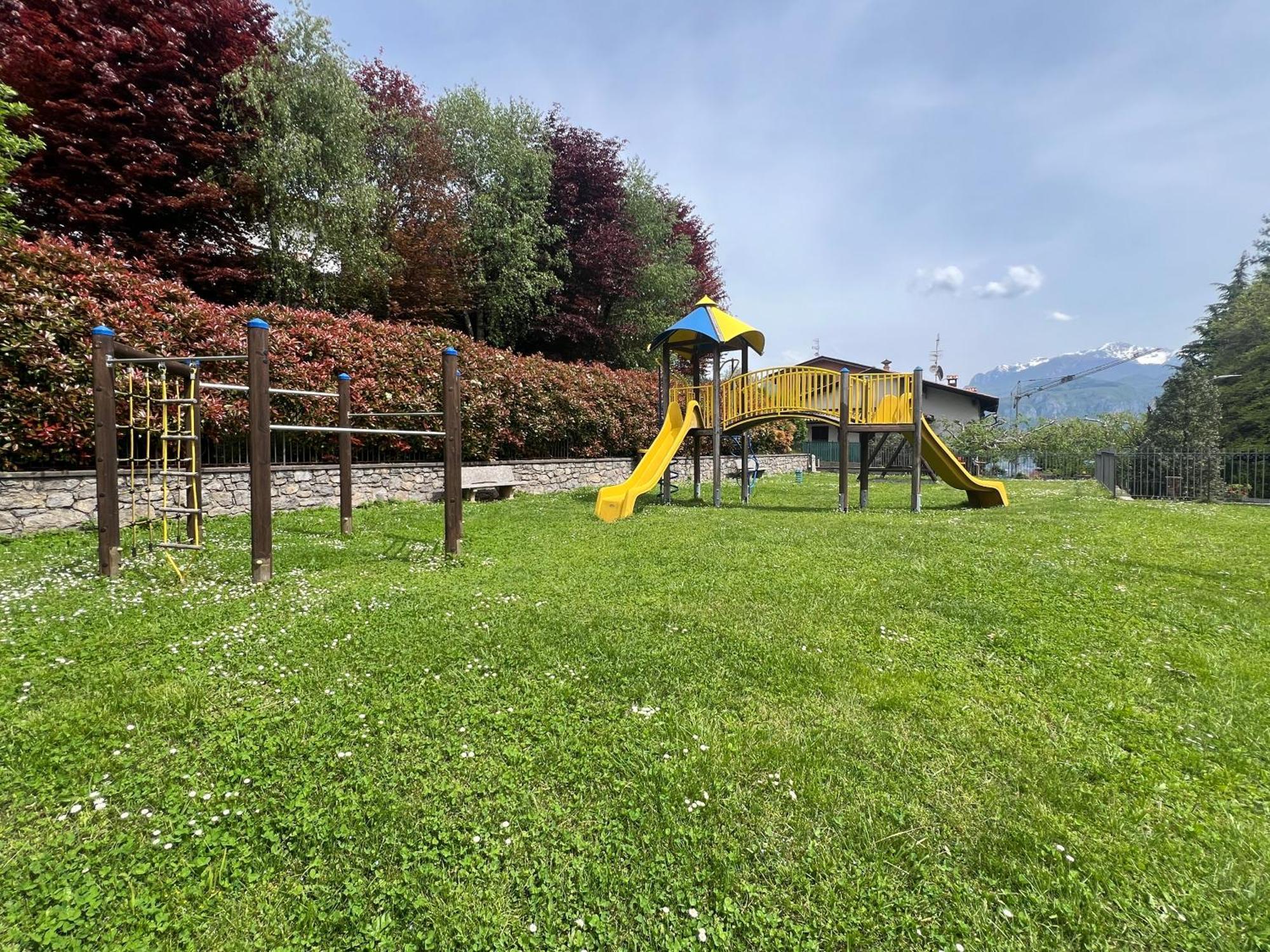 L'Acero Rosso - Giardino E Box Auto Privato Villa Menaggio Bagian luar foto