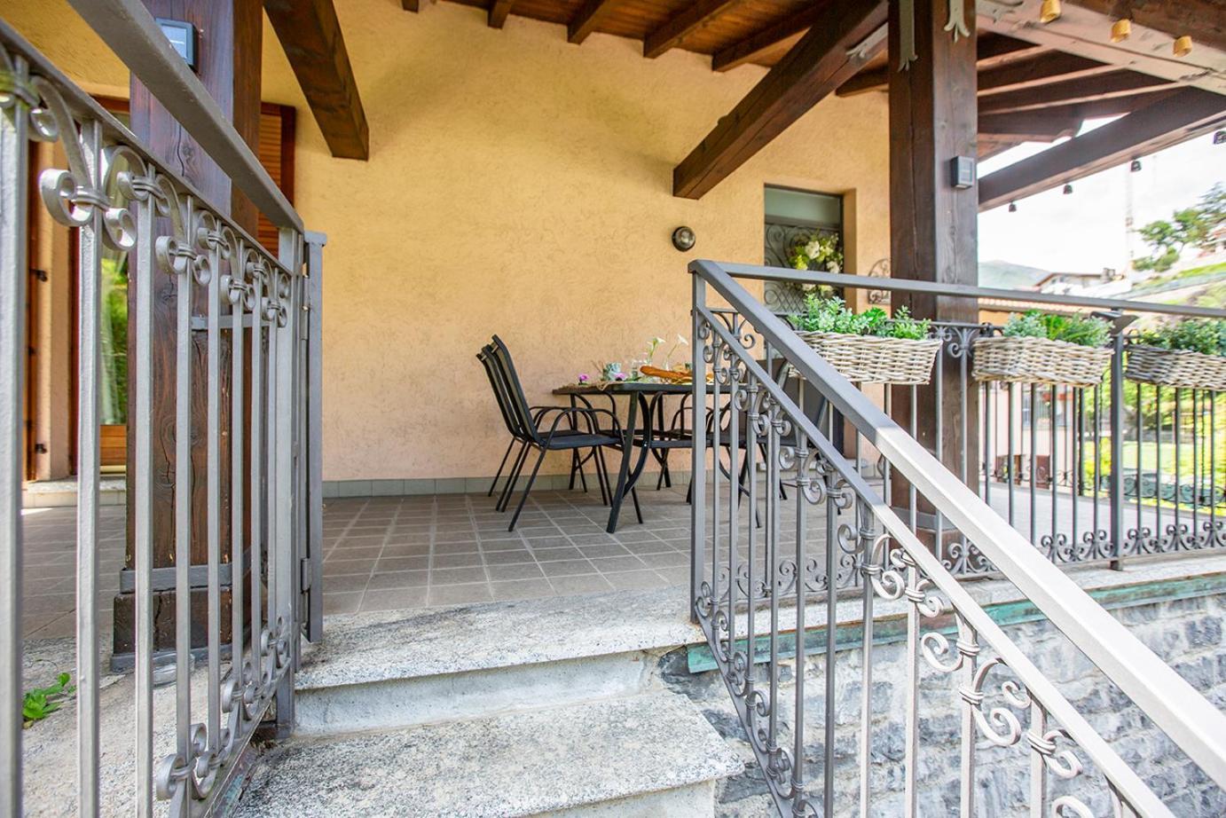 L'Acero Rosso - Giardino Privato E Box Auto Villa Menaggio Bagian luar foto