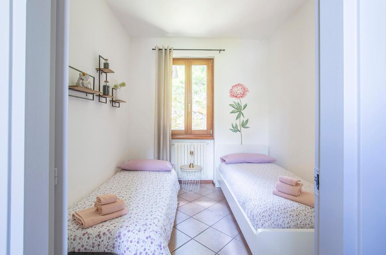 L'Acero Rosso - Giardino Privato E Box Auto Villa Menaggio Bagian luar foto